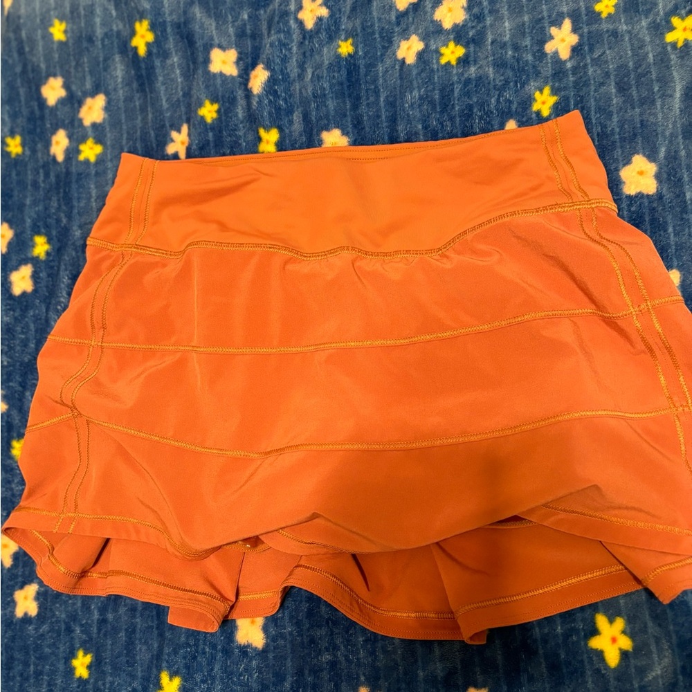 pace rival skirt lululemon size 4!!